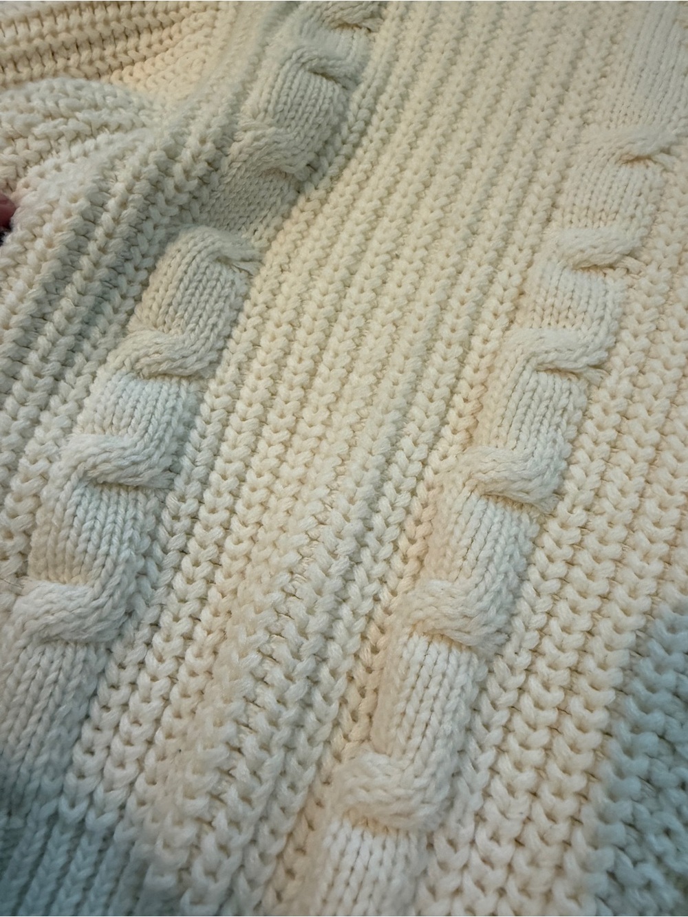 Bundle of 2-Cream Cable-Knit Button Cardigan Sweater -Light Blue Cable knit - Picture 10 of 11